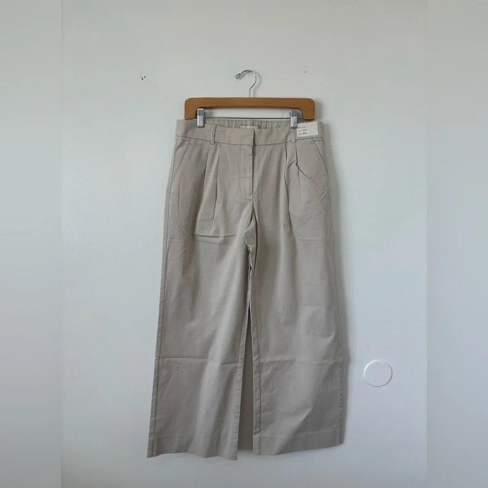 Abercrombie & Fitch Sloane Low Rise Tailored Twill Pant - Picture 2 of 5